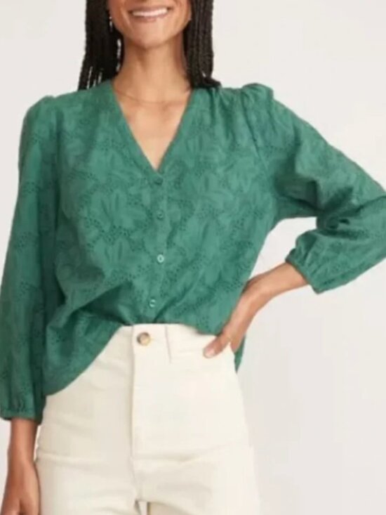 Marine Layer Tops - Marine Layer Green Eyelet Colette V-Neck Button Front Size Medium